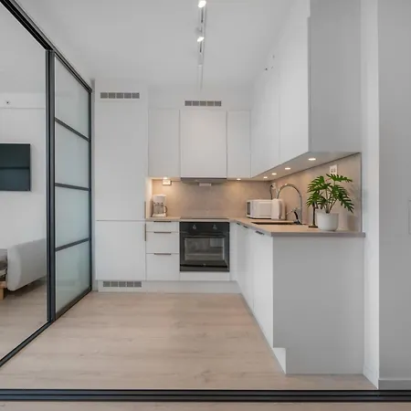 Sleek 1Bd Apt With Sea View Tromso Exterior photo
