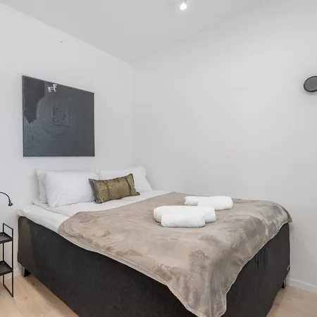 Sleek 1Bd Apt With Sea View Tromso Exterior photo