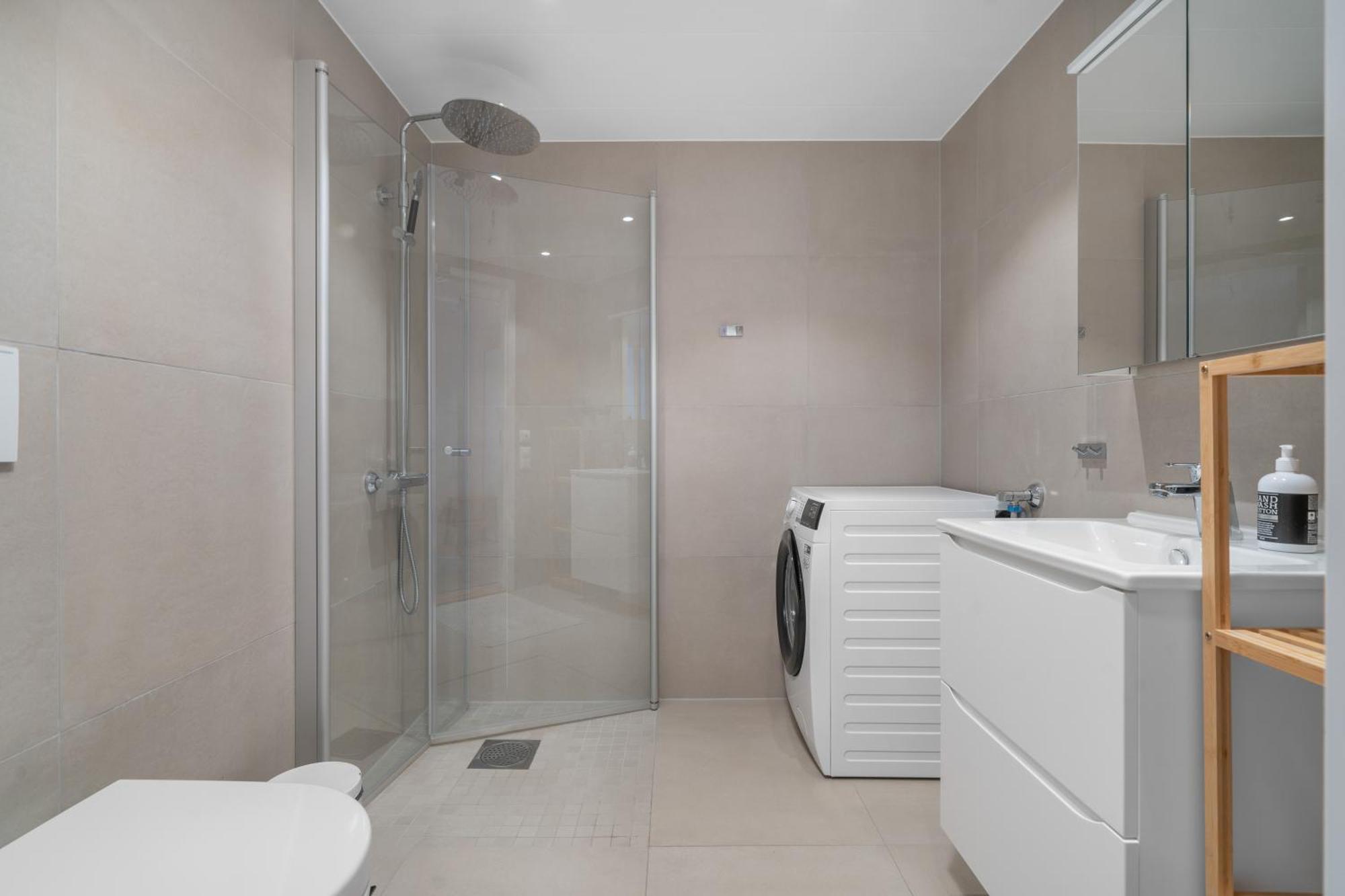 Apartment Sleek 1bd With Sea View *