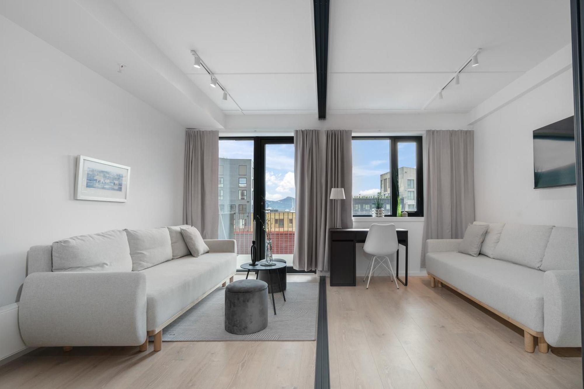 Sleek 1bd With Sea View Apartment Tromso